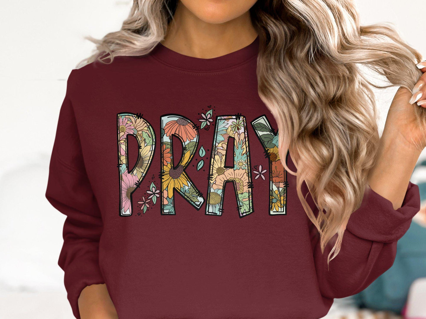 Inspirational Pray Graphic Tee, Vintage Flower Design T-Shirt, Positive Message Shirt, Floral Print Tee for Women and Men